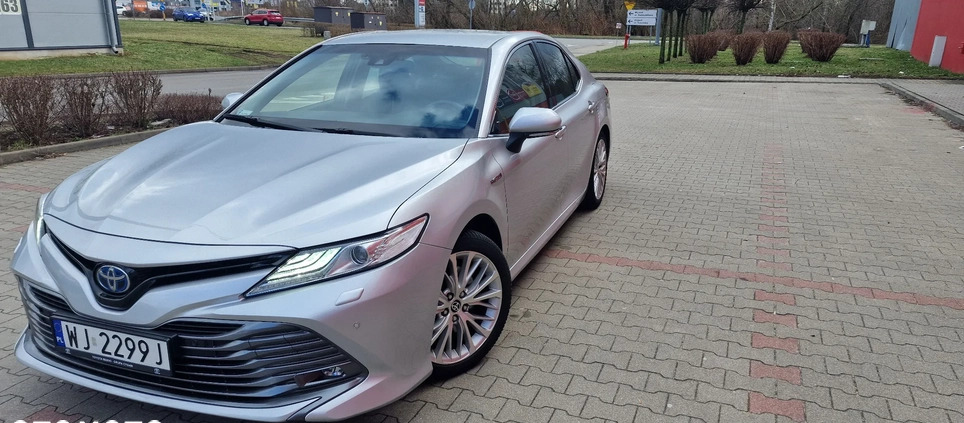 Toyota Camry cena 123900 przebieg: 125354, rok produkcji 2020 z Warszawa małe 781